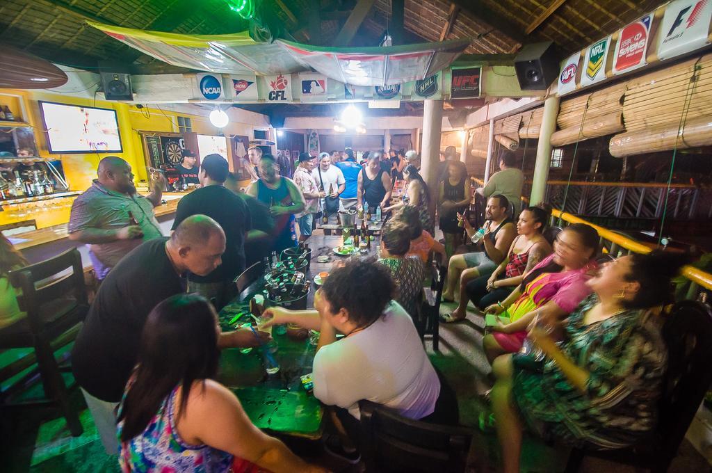 Jeepney Hostel And Kite Resort Balabag  Екстериор снимка