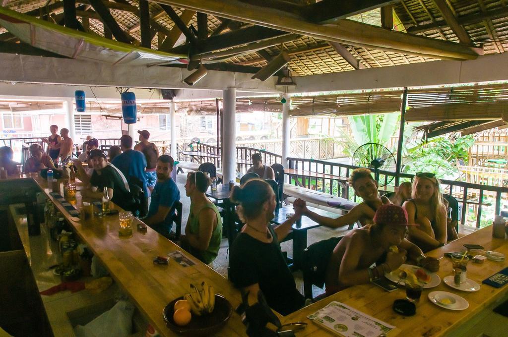 Jeepney Hostel And Kite Resort Balabag  Екстериор снимка