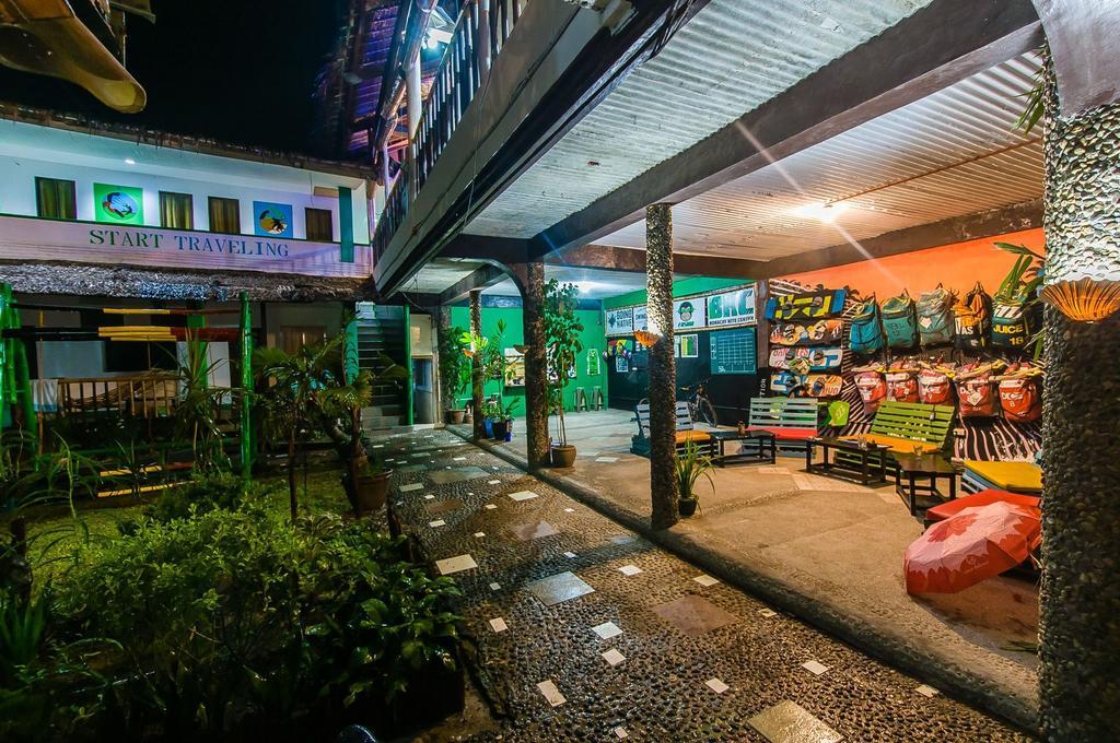 Jeepney Hostel And Kite Resort Balabag  Екстериор снимка